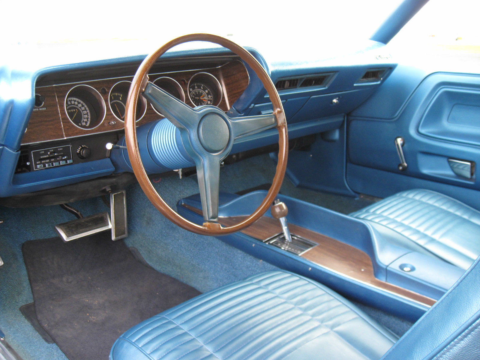 Attached picture Interior.jpg