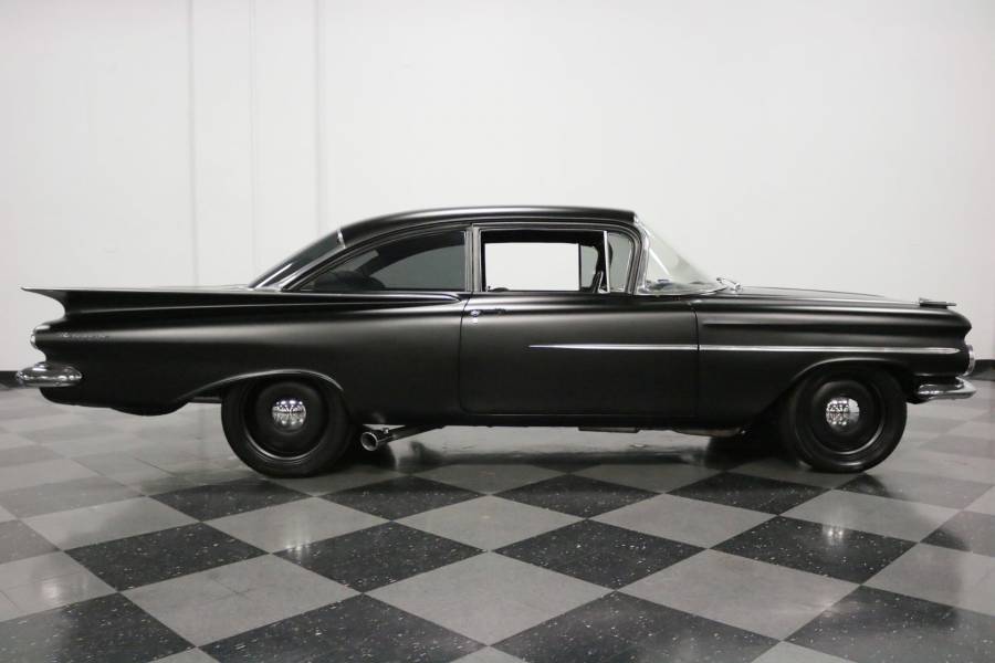 Attached picture 1959-chevy-biscayne-coupe-bisquick-flaunts-matte-black-paint-crate-v8-motor_22.jpg