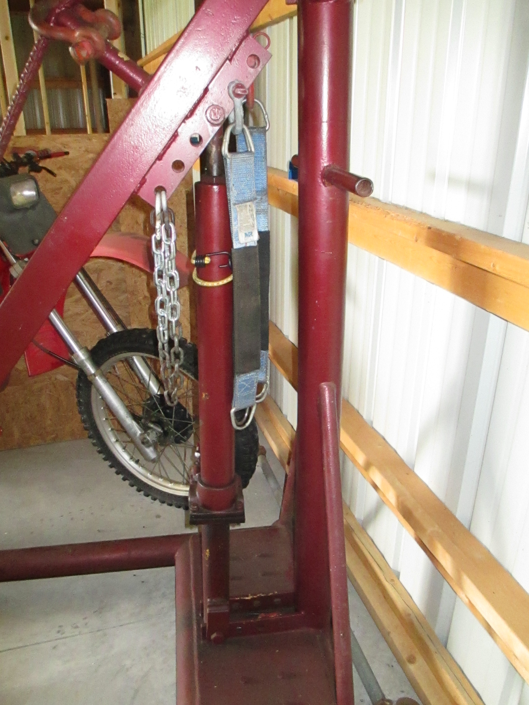 Attached picture Hoist.jpg
