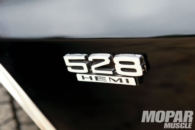 Attached picture 1967-plymouth-belvedere-gtx-528-emblem.jpg