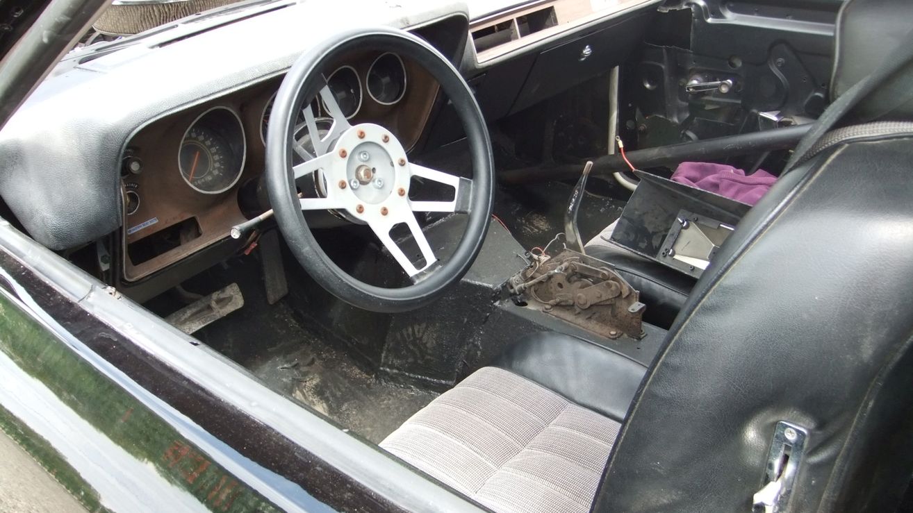 Attached picture interior.jpg