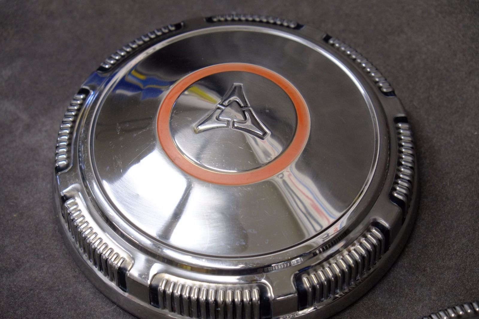 Attached picture hubcap.jpg