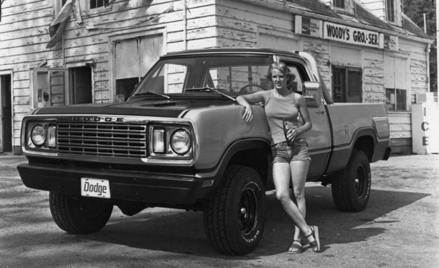 Attached picture 1979_Dodge_Macho_Power_Wagon.jpg
