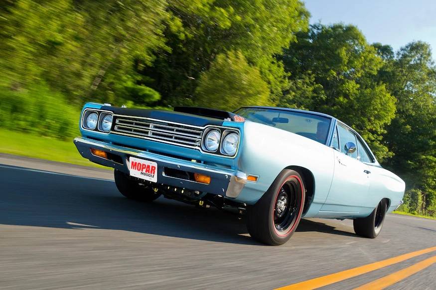 Attached picture 01-1969-plymouth-road-runner-a12-b5-blue.jpg