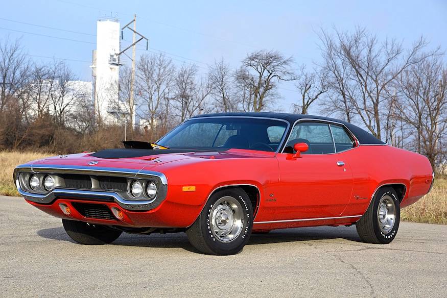 Attached picture 01-1972-plymouth-road-runner-gtx-front-three-quarter-alt-3.jpg