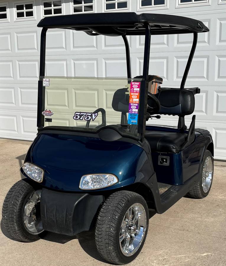 Attached picture golfcart1.jpg