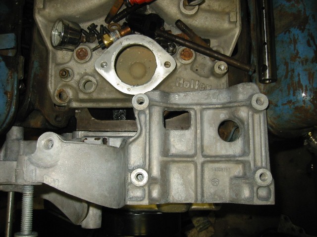 Attached picture 1736204-Bracket-LA-Manifold-Top.JPG