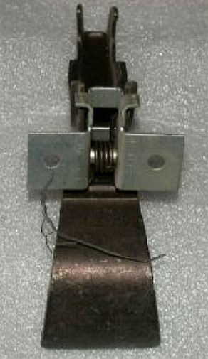 Attached picture 4763036-NOS70Latch.jpg