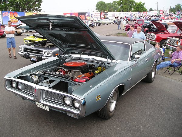 Attached picture 4900606-MoparsinthePark_71_Charger_500.jpg
