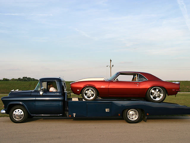 Attached picture 4969582-0409sc_07z+1968_Chevrolet_Camaro+On_Flatbed.jpg