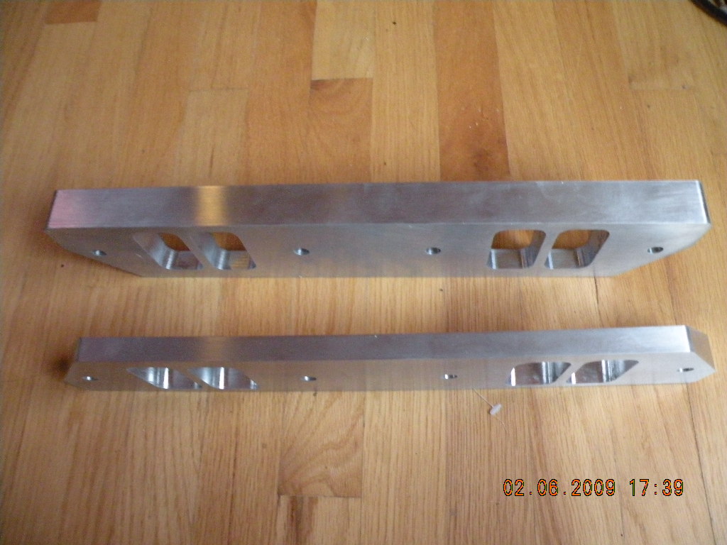 Attached picture 5006048-B1HEADSTOINDYINTAKEADAPTERPLATES490.JPG