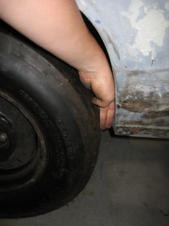 Attached picture 5009835-tire3small.JPG
