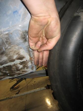 Attached picture 5009837-tire4small.JPG