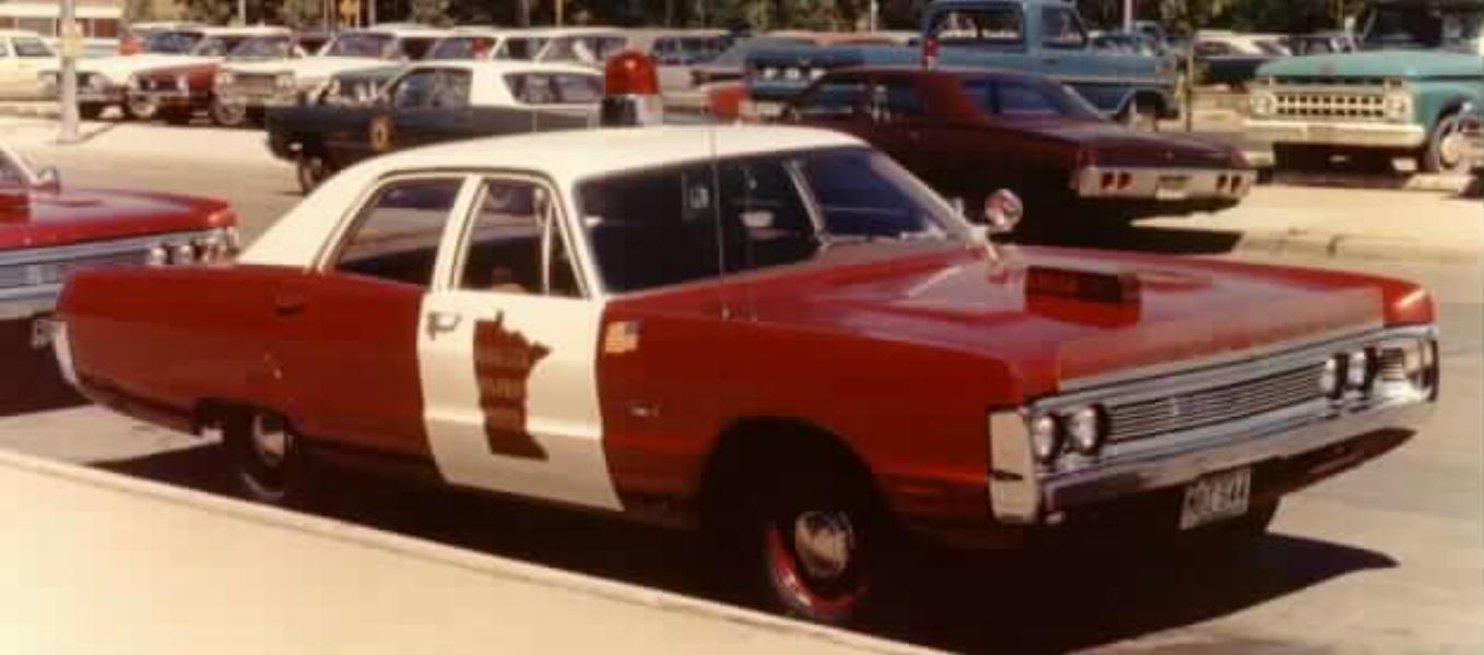 Attached picture 5029227-1970fury1copcar.JPG