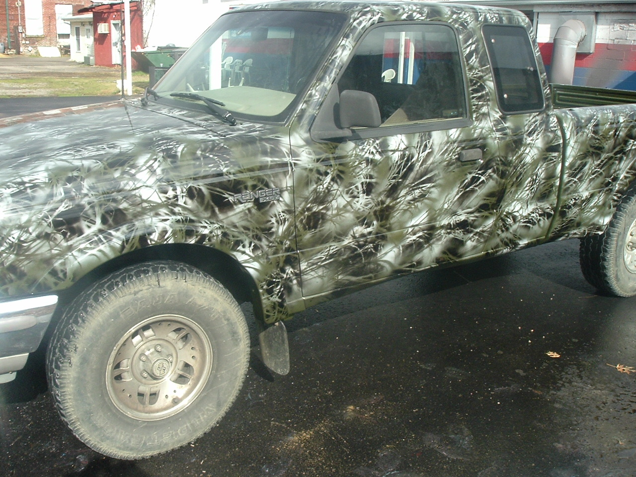 Attached picture 5086492-camotruck.jpg