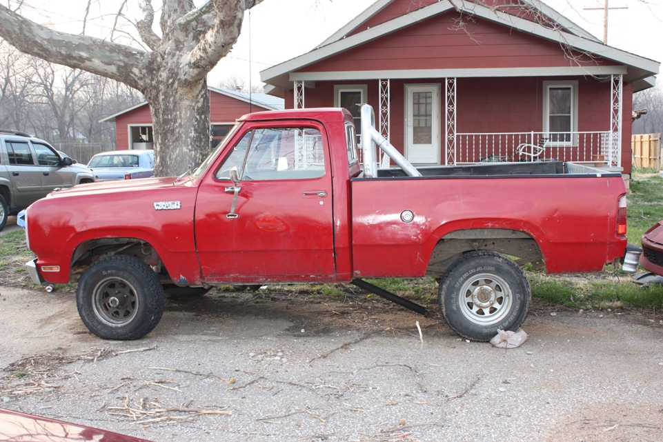 Details about   for 75-79 Dodge D100 Truck Crew Cab 2WD 7039-Dark Red Carpet 4 Speed Manual Tran 
