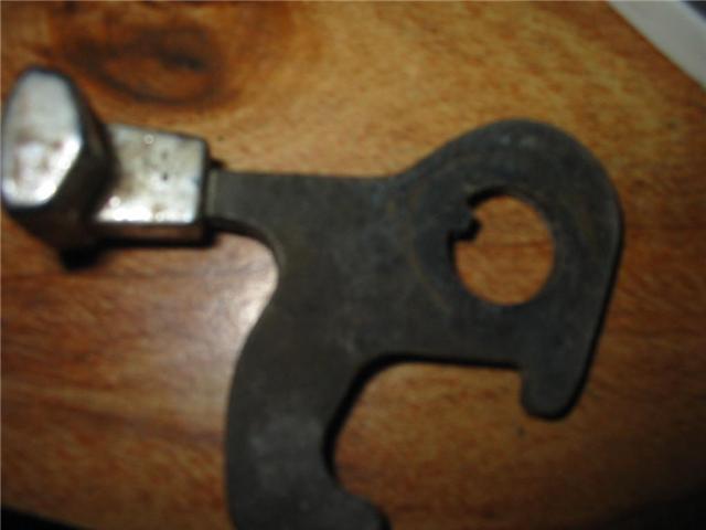 Attached picture 5385421-SeatLatch.jpg