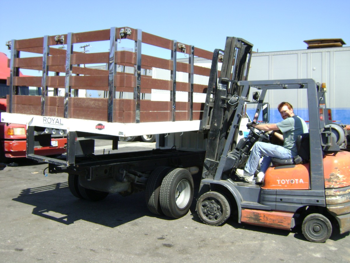 Attached picture 5441180-truck.jpg