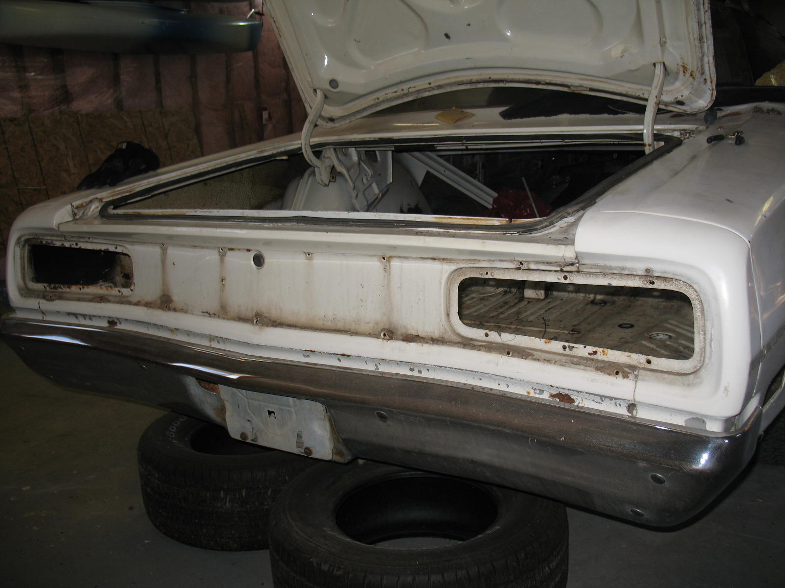 Attached picture 5574816-White70Coronet008.jpg