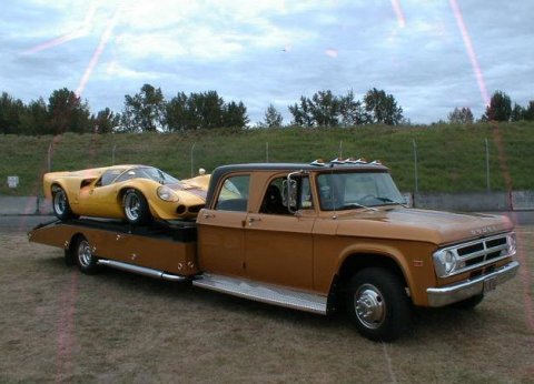 Attached picture 5583001-1970_Dodge_D300_Race_Car_Hauler_For_Sale_With_Lola_1.jpg