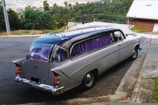 Attached picture 5609996-1960ChryslerAP3Hearse1.jpg
