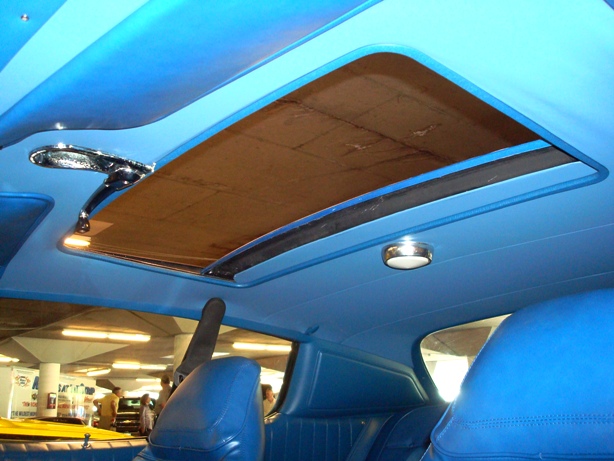 Attached picture 5621834-SunroofFinished.small.JPG