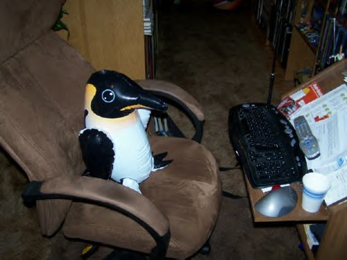 Attached picture 5629247-pengchair.jpg