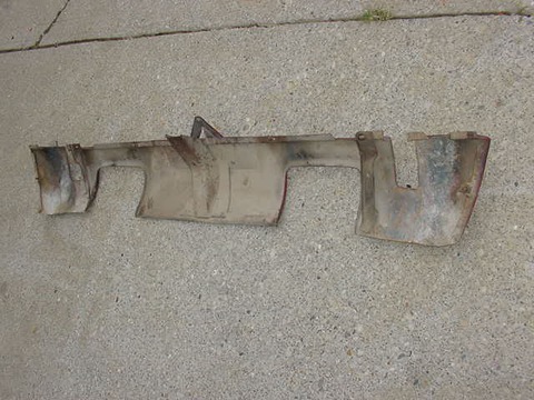 Attached picture 5971167-rsz_73-74_rear_valance.jpg
