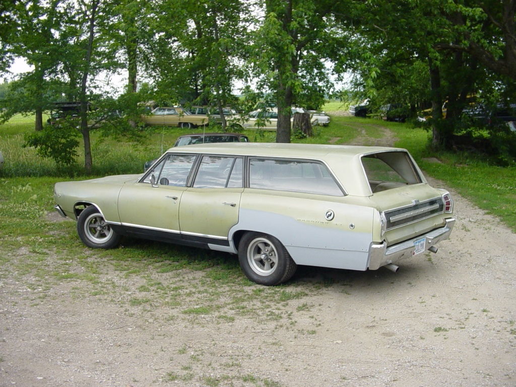 Attached picture 6026253-1968_coronet_wagon.jpg