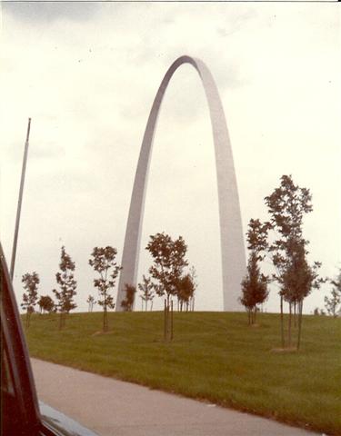 Attached picture 6157145-St.Louis19920008(Small).jpg