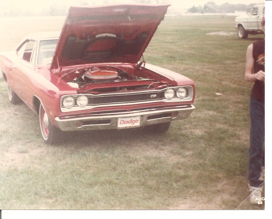 Attached picture 6158246-MoparNationals19841969SuperBeeHemired.jpg