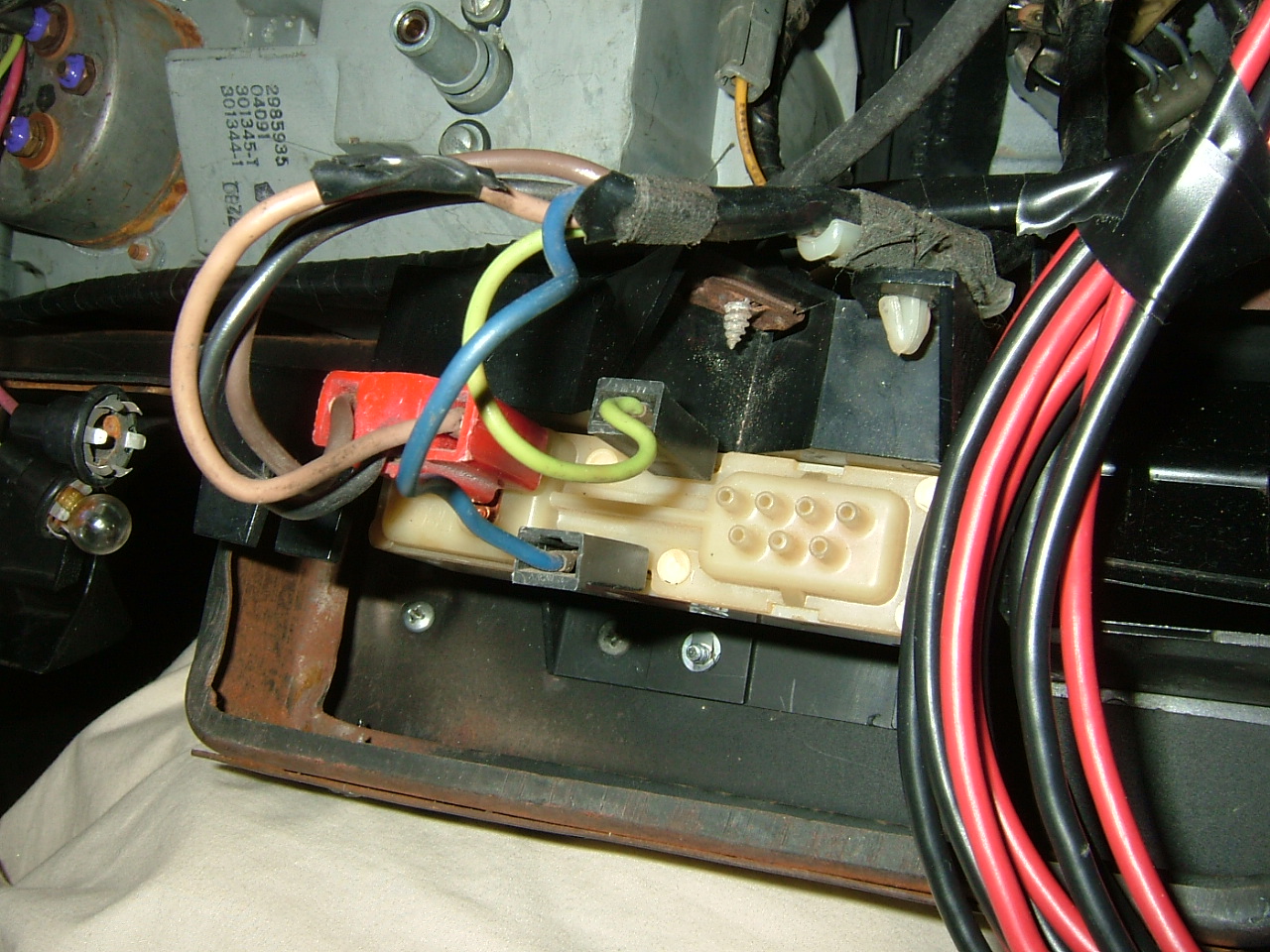 Attached picture 6235454-Wires.JPG