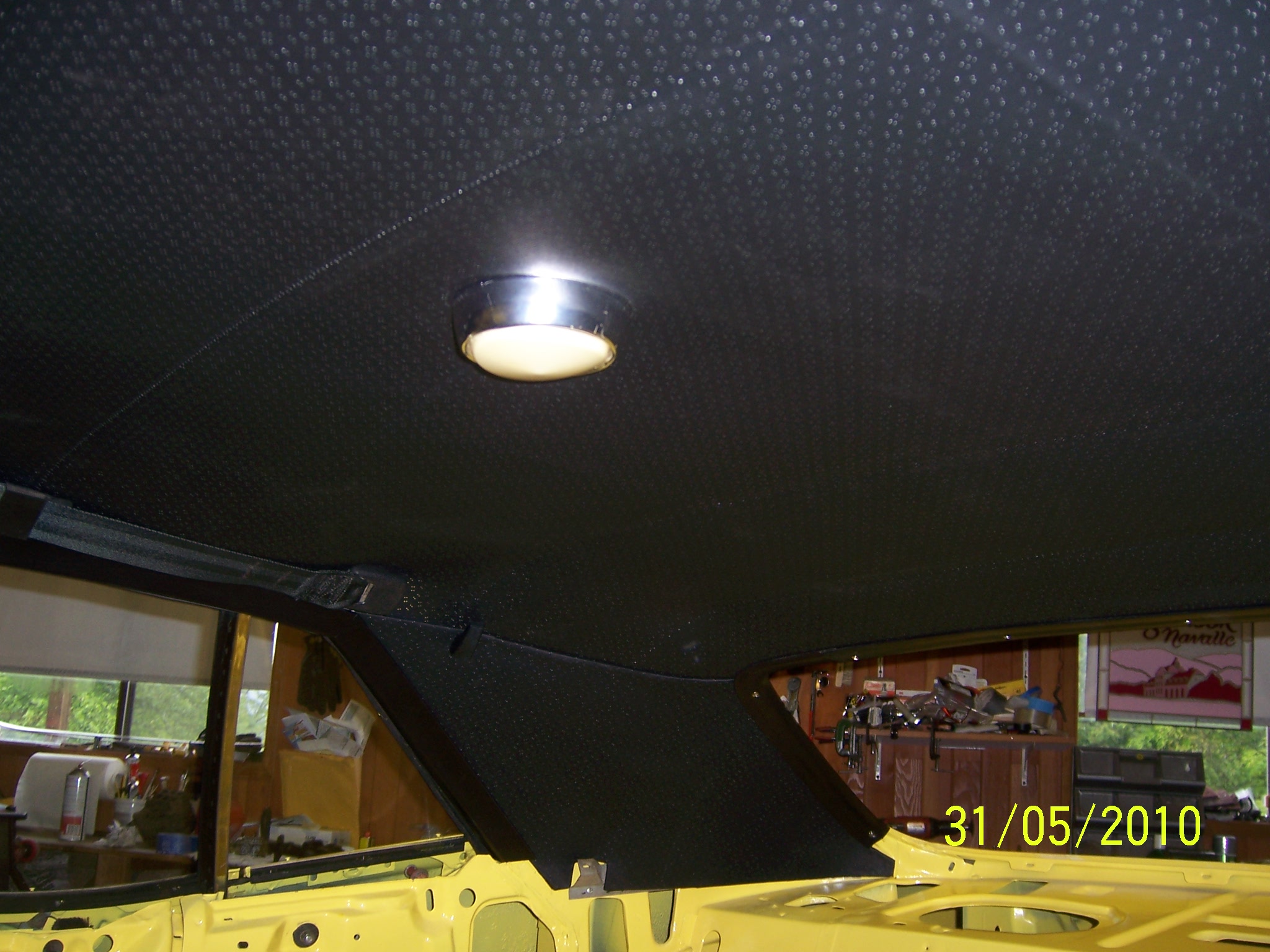 Attached picture 6430946-Headliner032.jpg