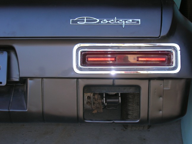 Attached picture 6443879-rightreartaillight.JPG