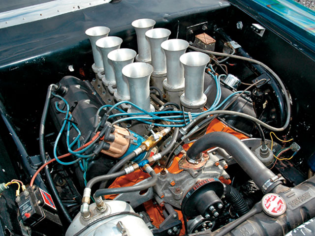Attached picture 6488488-mopp_0610_02z+1971_dodge_challenger+engine.jpg