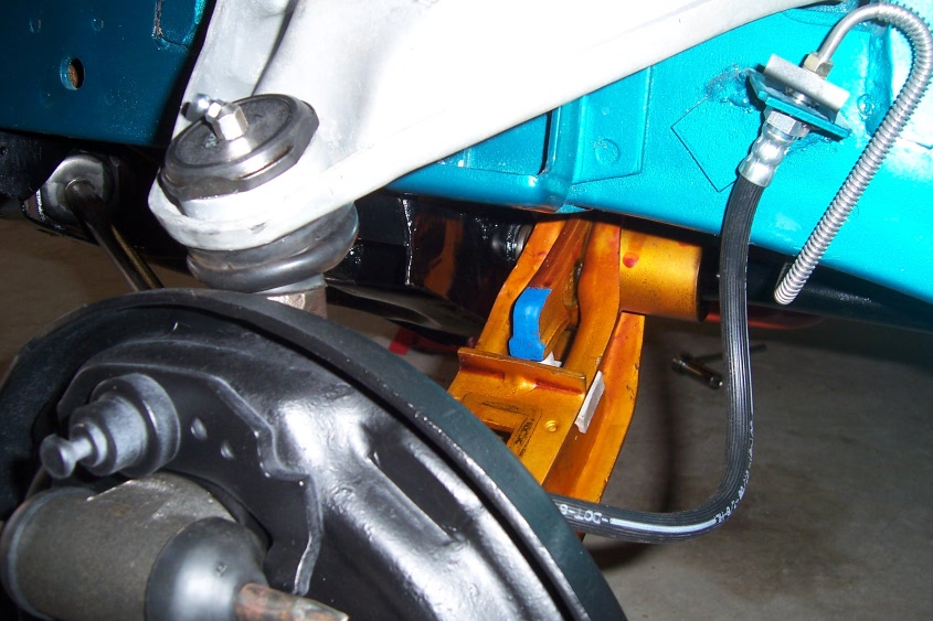 Attached picture 6562258-68_hemi_frontsuspension_detail02.jpg