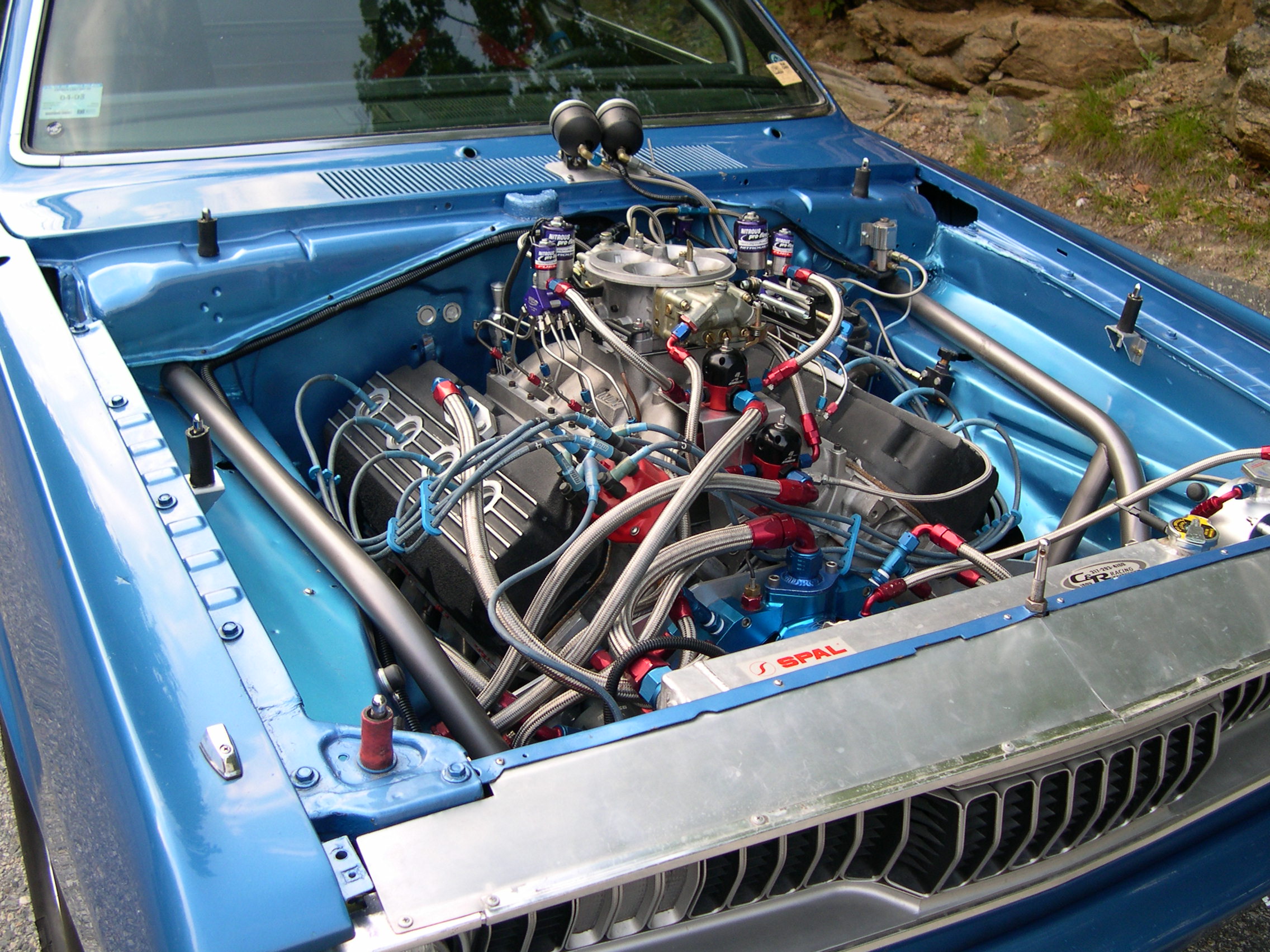 Attached picture 6614370-ENGINEHEMI.jpg