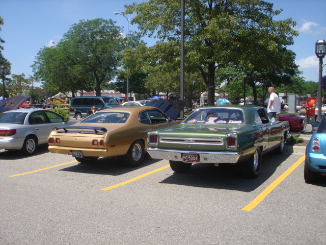 Attached picture 6670916-GRATIOTCRUISE-2010001.jpg