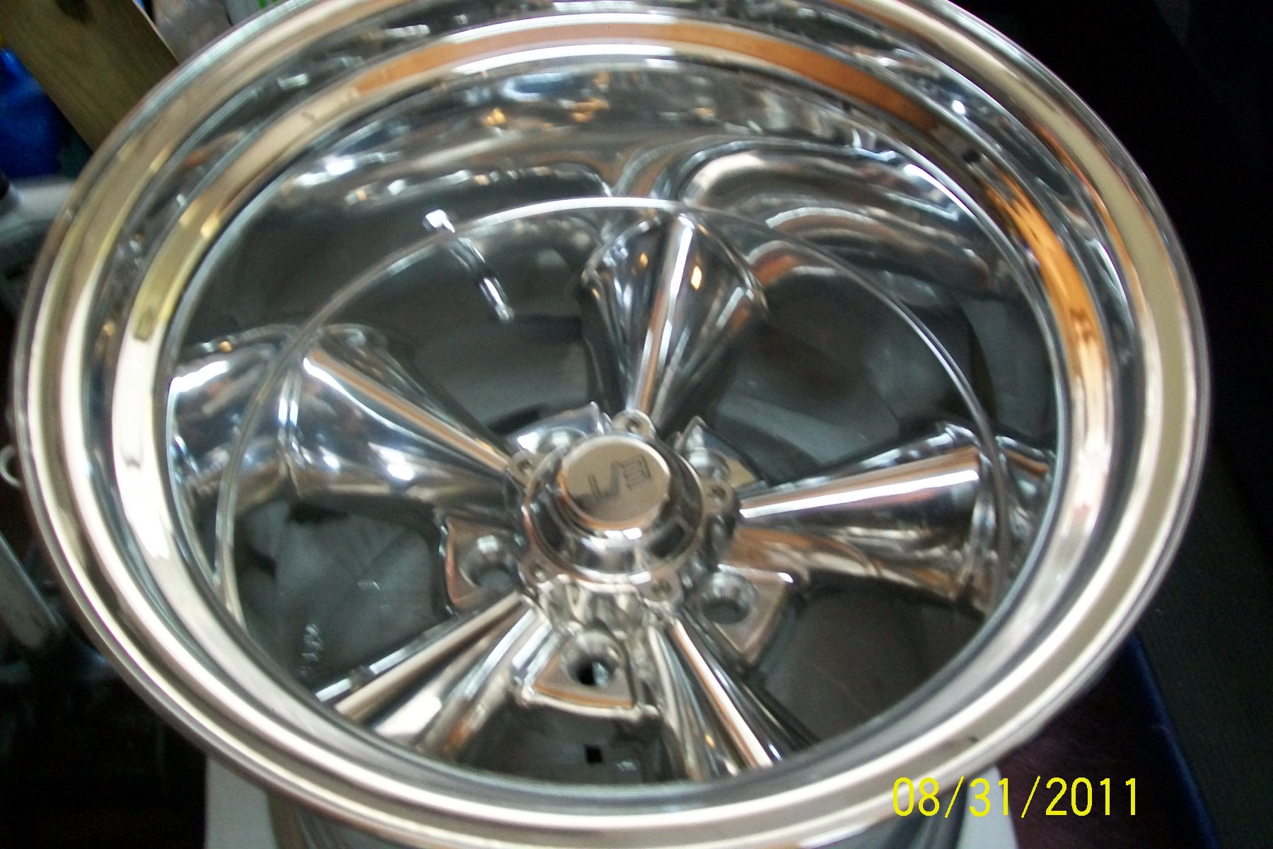 Attached picture 6818428-cudawithnewETwheels006.JPG
