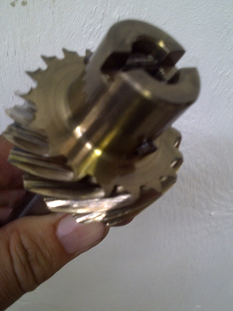 Attached picture 6841144-bronze-gear1.jpg