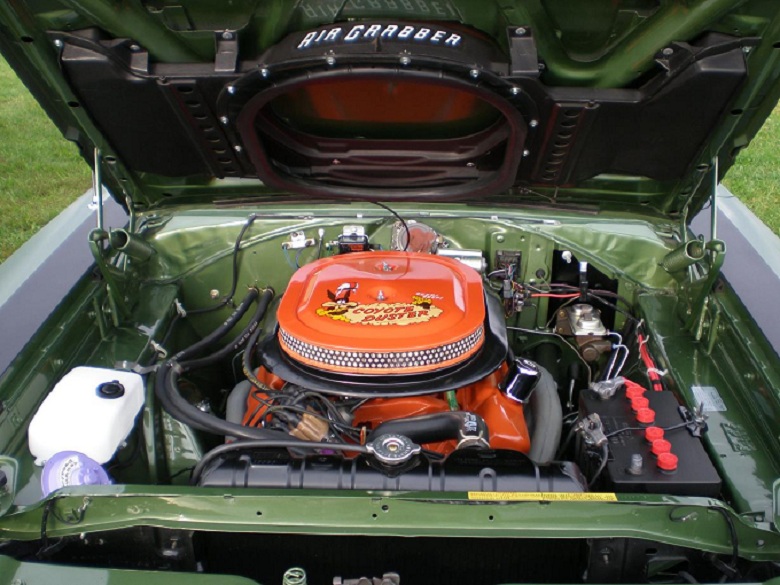Attached picture 6848229-EngineCompartment-small.jpg