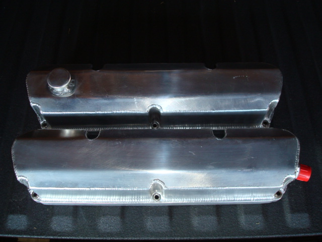 Attached picture 6850272-DougLeeSBMValveCovers.JPG