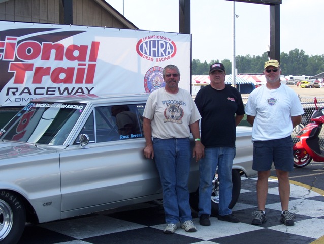 Attached picture 6921255-bob,wally,russ,winnerscircle.jpg