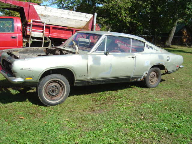 Attached picture 7168215-1969SilverBarracuda006.jpg