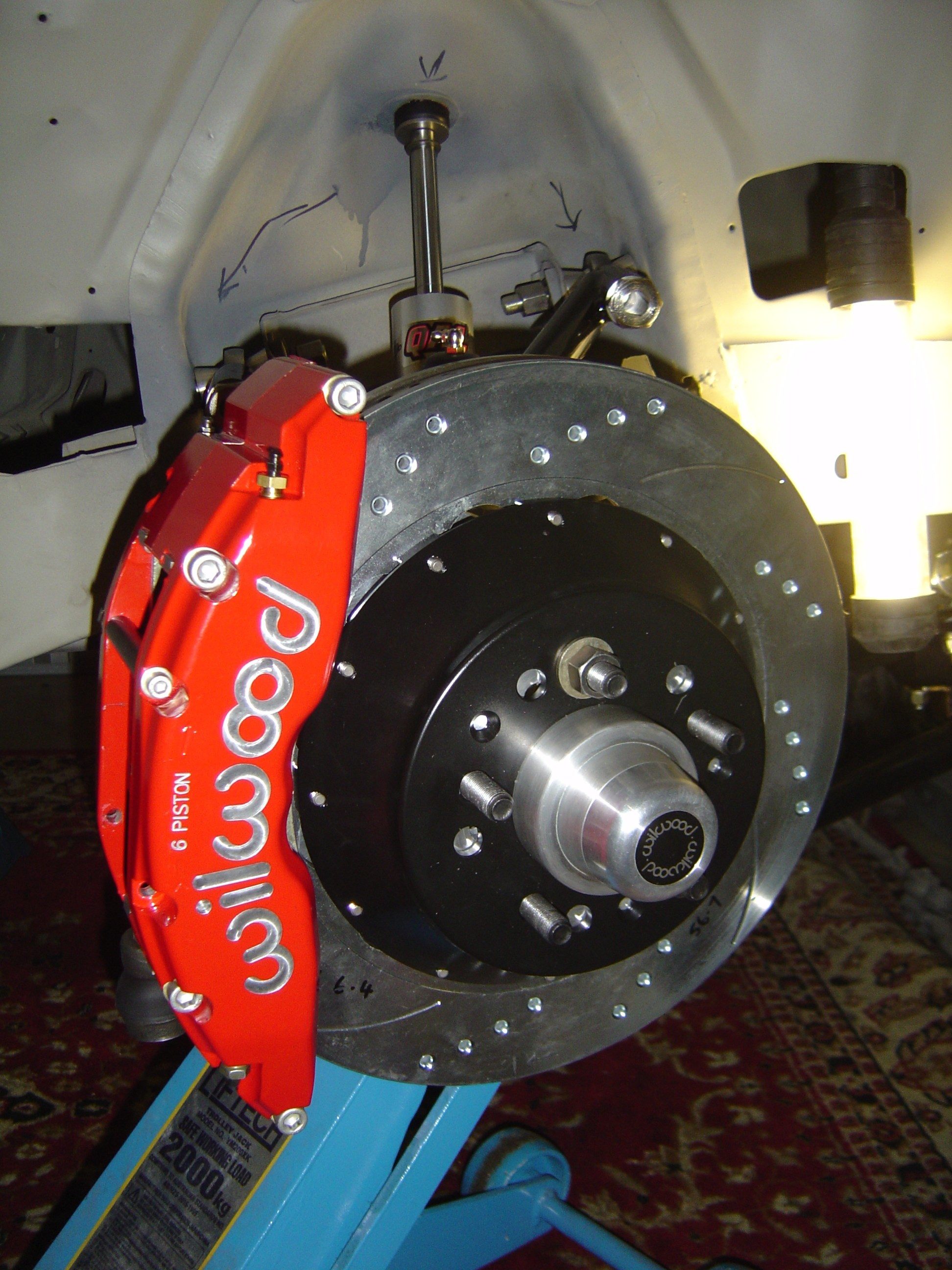 Attached picture 7191282-2-FrontBrakes-4.jpg