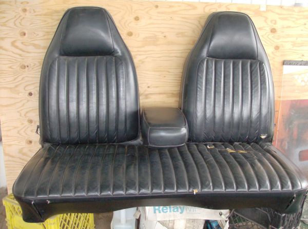 Attached picture 7303255-benchseatfront.jpg