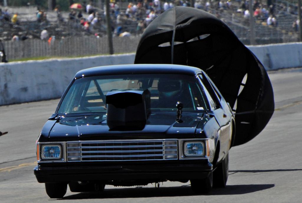 Attached picture 7308518-detrpoitdragway5-19-12048_edited-1.jpg