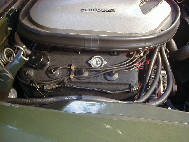 Attached picture 7378296-1970HEMICUDAGARAGEENGINECOMPARTMENT4.JPG