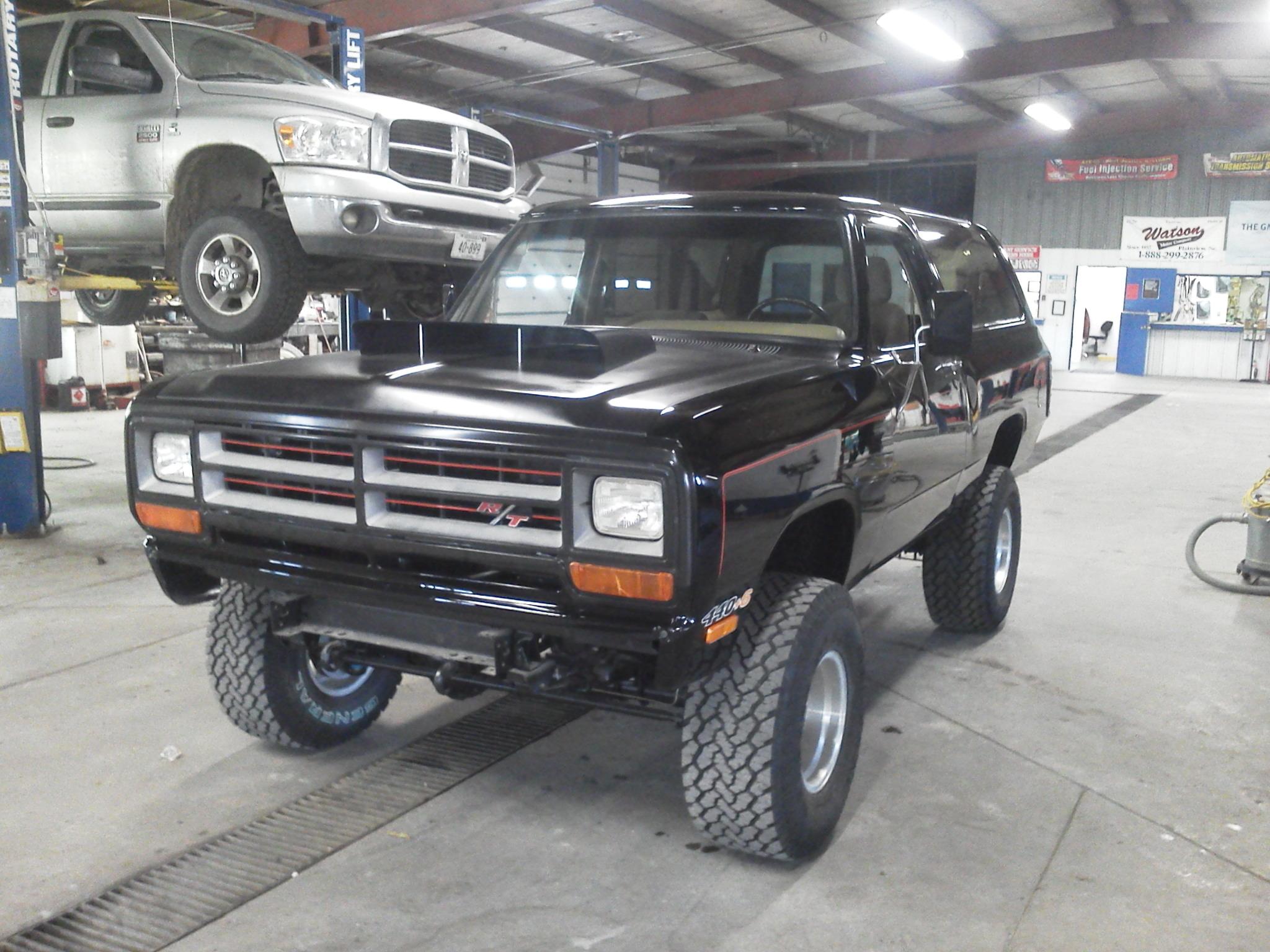 Attached picture 7477440-ramcharger.JPG