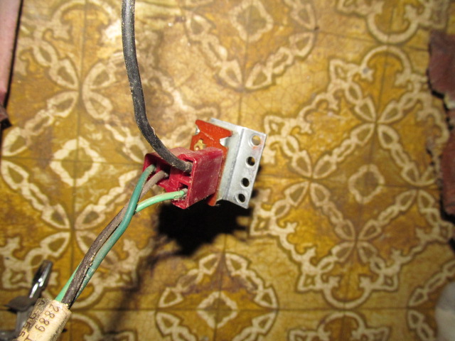 Attached picture 7579386-68heaterswitch.jpg